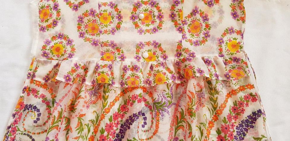 Gr. 36 Sommer Kleid aus Omas Kleiderschrank ohne Ärmel Vintage in Balingen