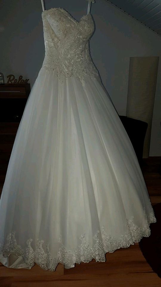 Brautkleid Spitze Ivory weiß Gr. M-L 38/40 in Nachrodt-Wiblingwerde