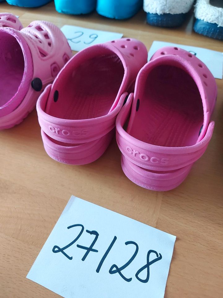 Kinder Badeschuhe, Crocs ,Gr.22,25,26,27,28,29,30,31,32 in Sulzbach-Rosenberg