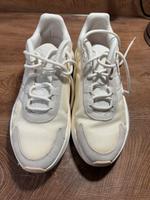 Adidas Ozelle Damen Sneaker 41,5 Niedersachsen - Weyhausen Vorschau