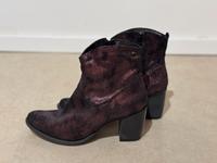 Stiefeletten Damenschuhe mit Absatz S.Oliver NEU Gr.39 Hessen - Sinn Vorschau