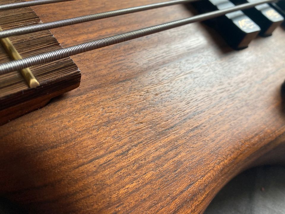 WARWICK Thumb 5 Lefthand E- Bass Gitarre 2001 in Bielefeld