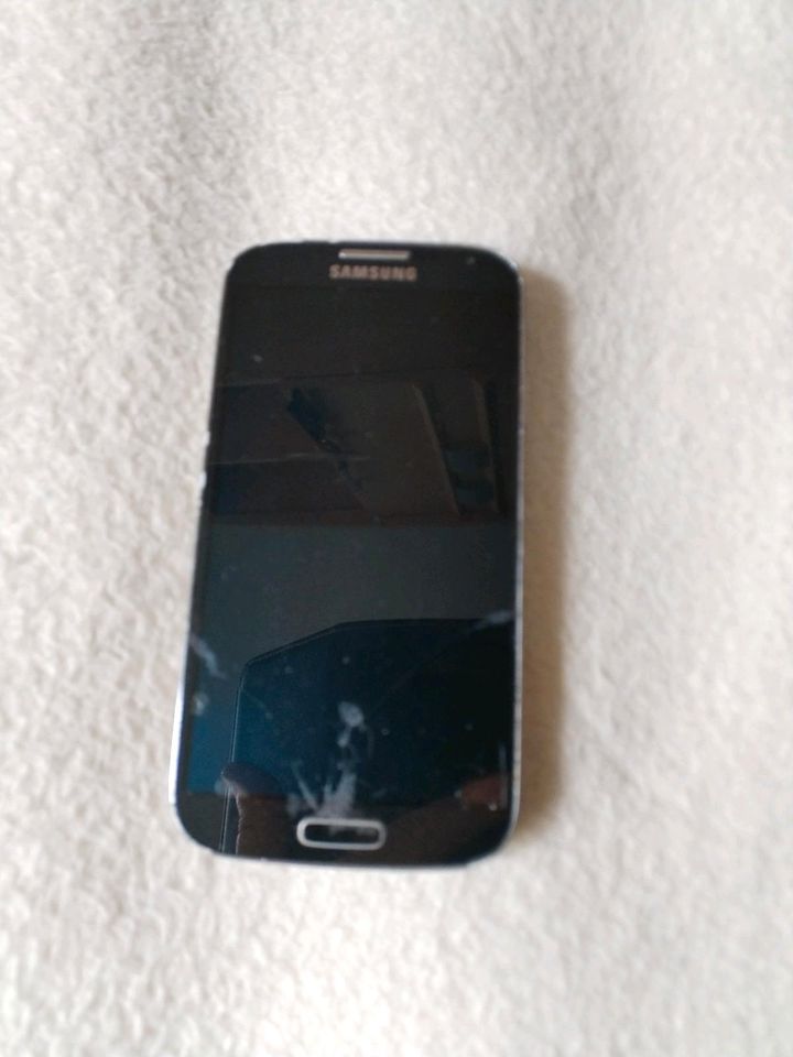 Samsung S 4 an Bastler in Dortmund