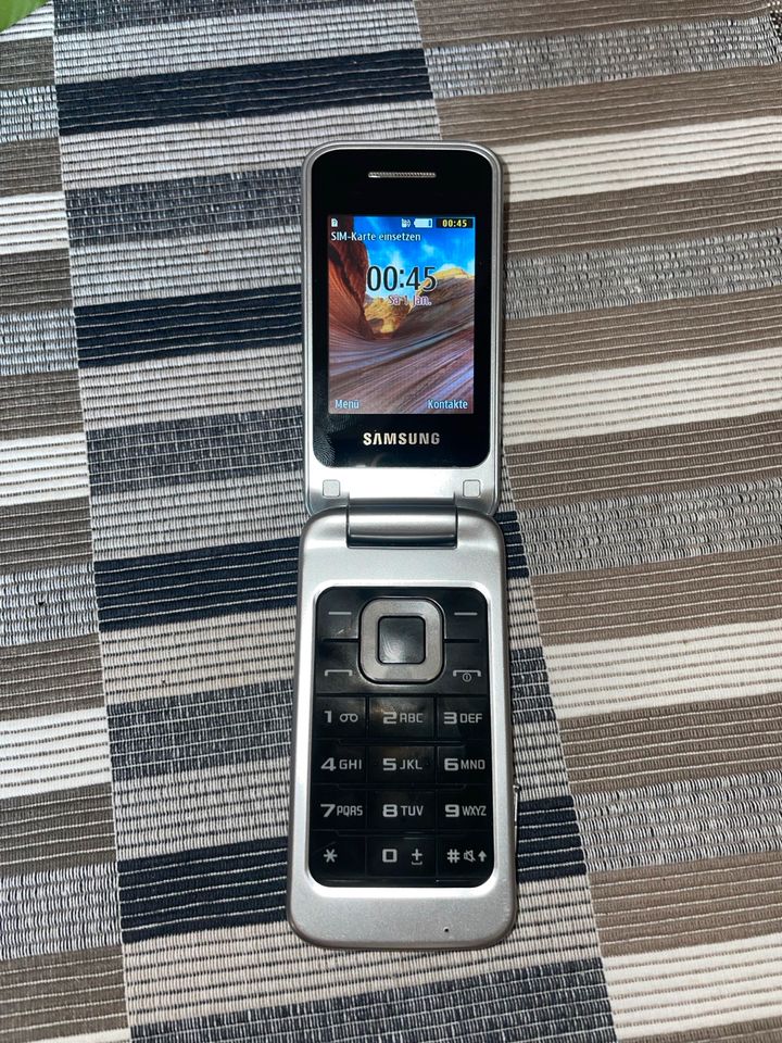Samsung Handy / Telefon super Zustand in Westerholt