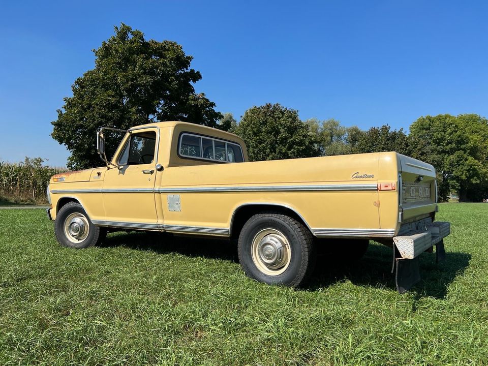 Ford F250 Pickup, V8, Automatik, Patina in Rehden