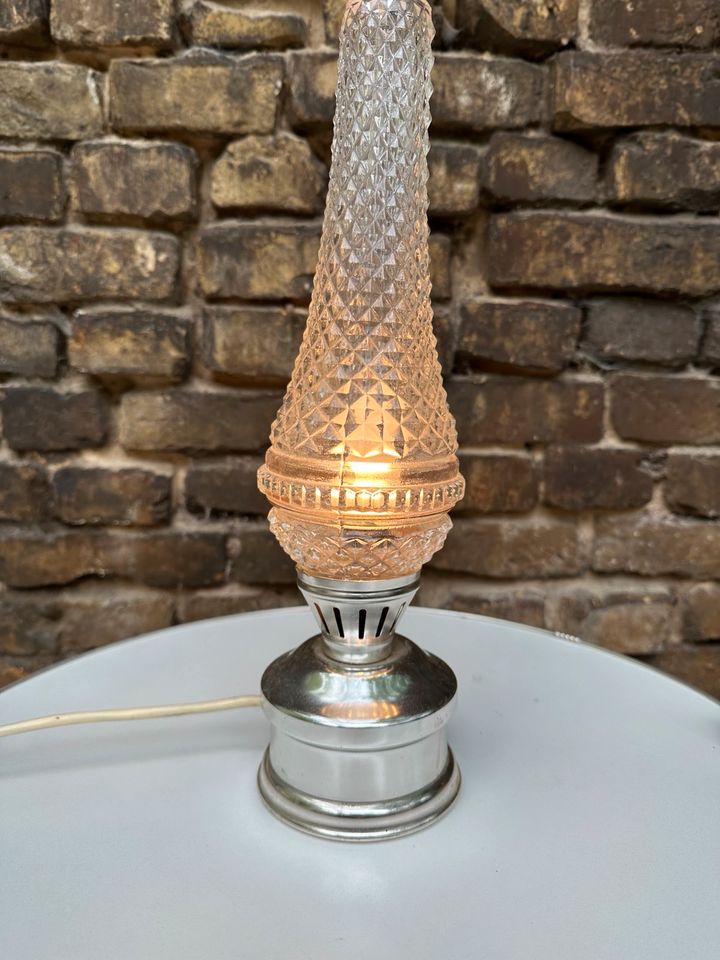 Tischlampe,Nachttischlampe,Petroleumlampe,Vintage,70er in Berlin