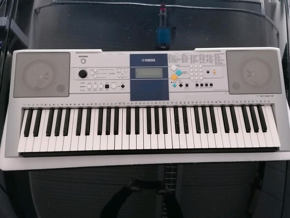 YAMAHA Keyboard PSR-E323, elektro Piano in Mutterschied