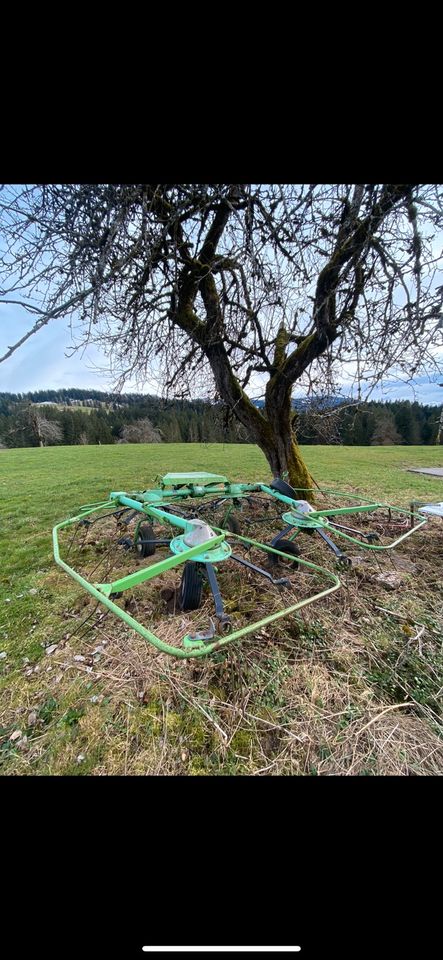 Heuwender Deutz Fahr KH 2.52 in Oberstaufen