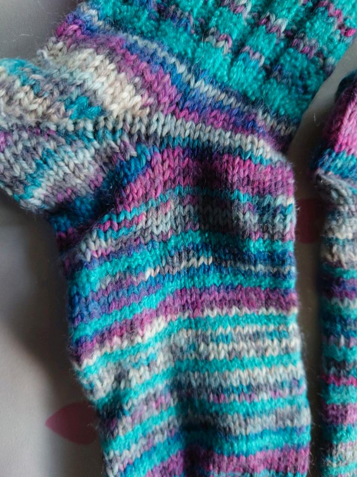 Selbstgestrickte Socken in Kellinghusen