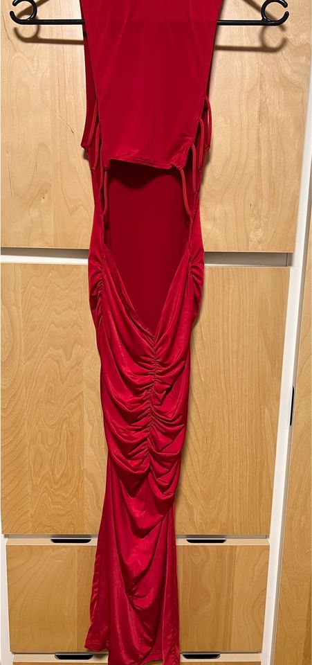 Damen Midikleid, Asos, rot, Gr.38,NEU!! in Donzdorf