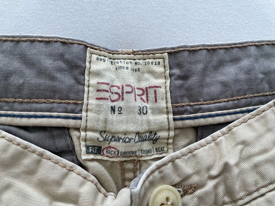 Kurze Hose Esprit in Friedrichshafen