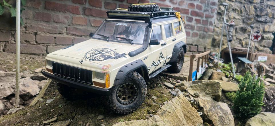 Axial scx10.2 Cherokee RC Crawler (kein mst,rc4wd, BoomRacing) in Werl