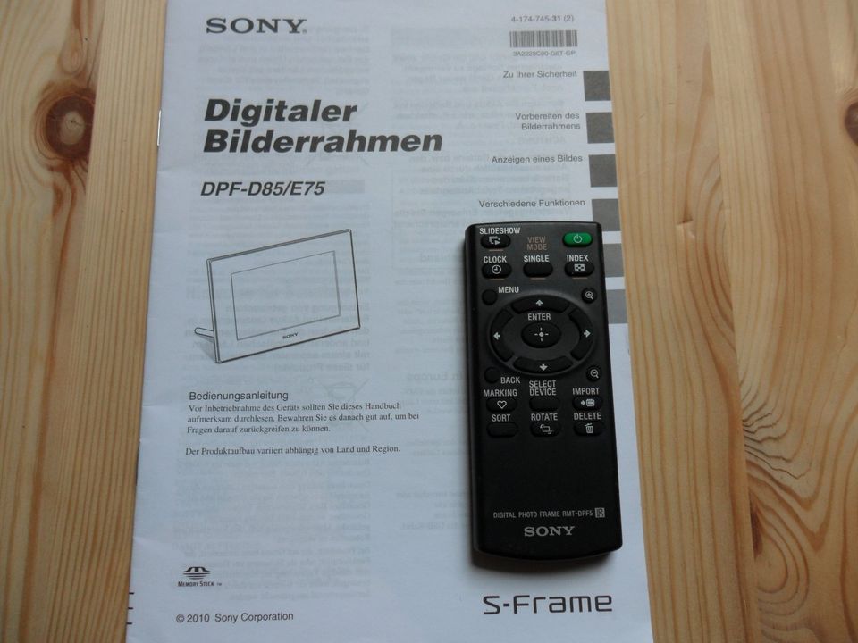 Sony Digital Photo Frame DPF-D85 in Berlin