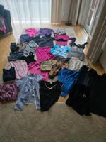 29 x Kleiderpaket Damen Gr. XS-S Joop, Vero Moda, EdC etc. Niedersachsen - Wolfsburg Vorschau
