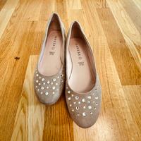 Varese Ballerinas Beige Gr. 41 Veloursleder - Mit Glitzersteinen, Hessen - Hanau Vorschau