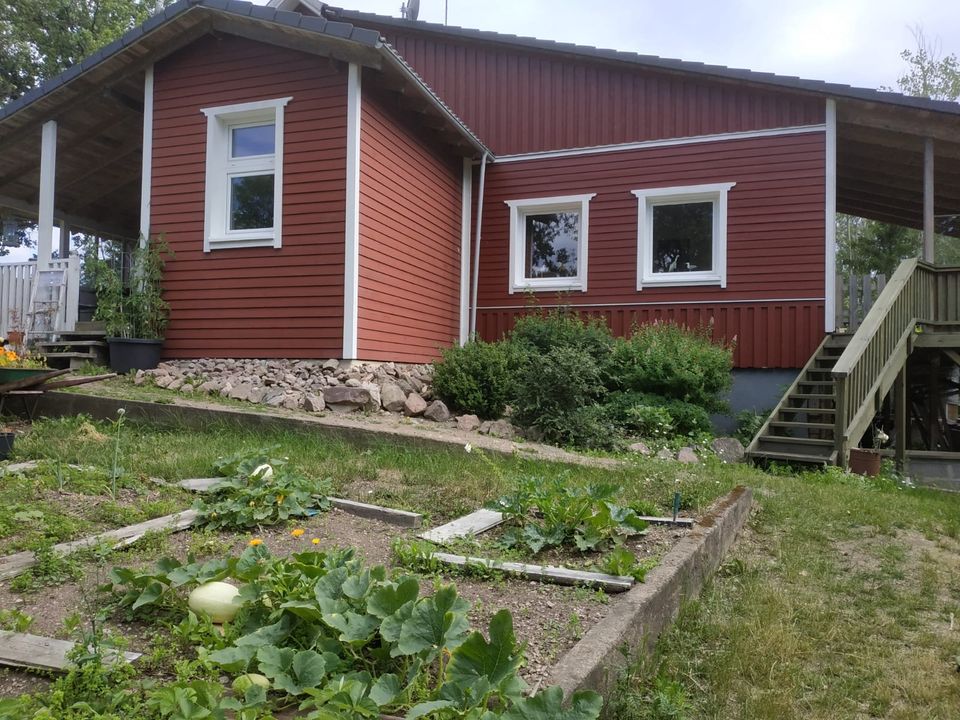 Haus + Gästehaus mit großem Grundstück in Schweden (Småland) in Ennepetal