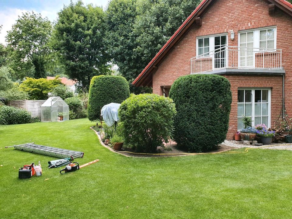 Gartenpflege dauerhaft ,  Gartenarbeiten,  Pflanzungen,  Planung in Glienicke/Nordbahn