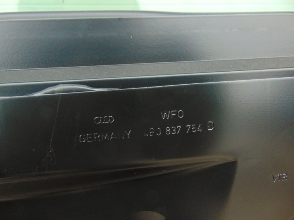 Audi A6 4B Türrahmen Fensterrahmen Scheibe vorne rechts in Barchfeld