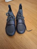 Puma Sportschuhe Schuhe Sneaker 37 neuwertig Damen w München - Au-Haidhausen Vorschau