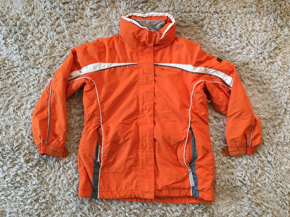 neuwertige Winterjacke / Anorak, Marke Date2be, orange, Gr. 152 in Bonn