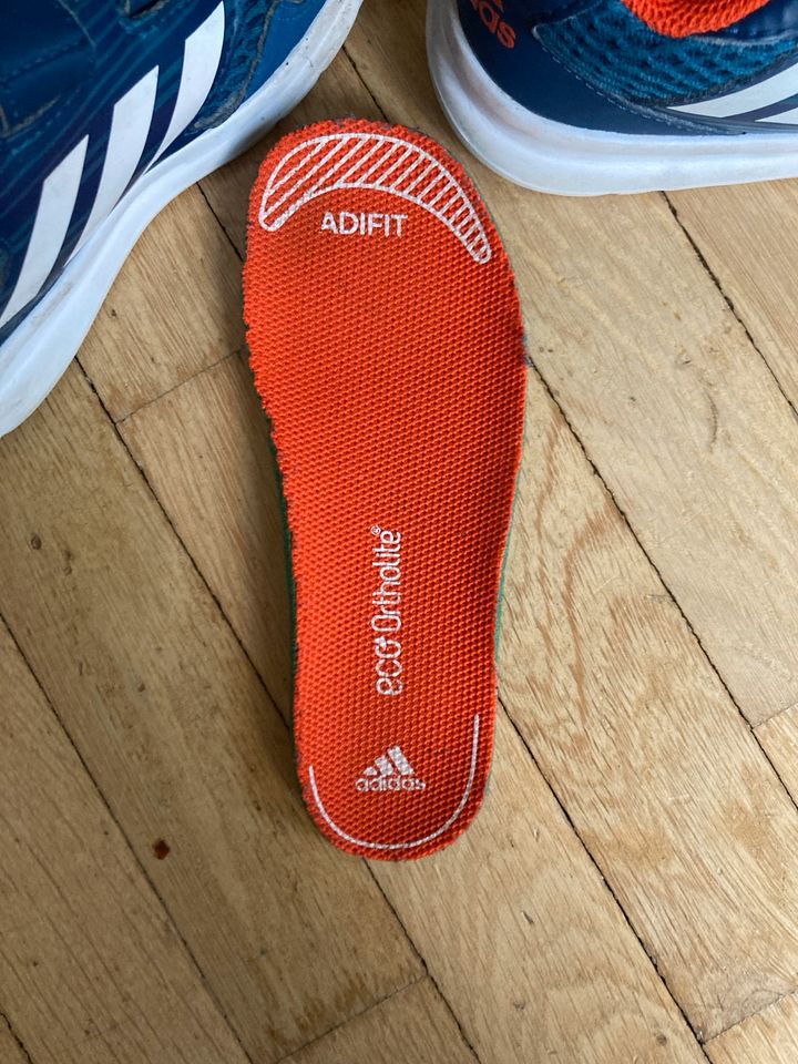 Adidas Sneakers Gr 26 in Kriftel