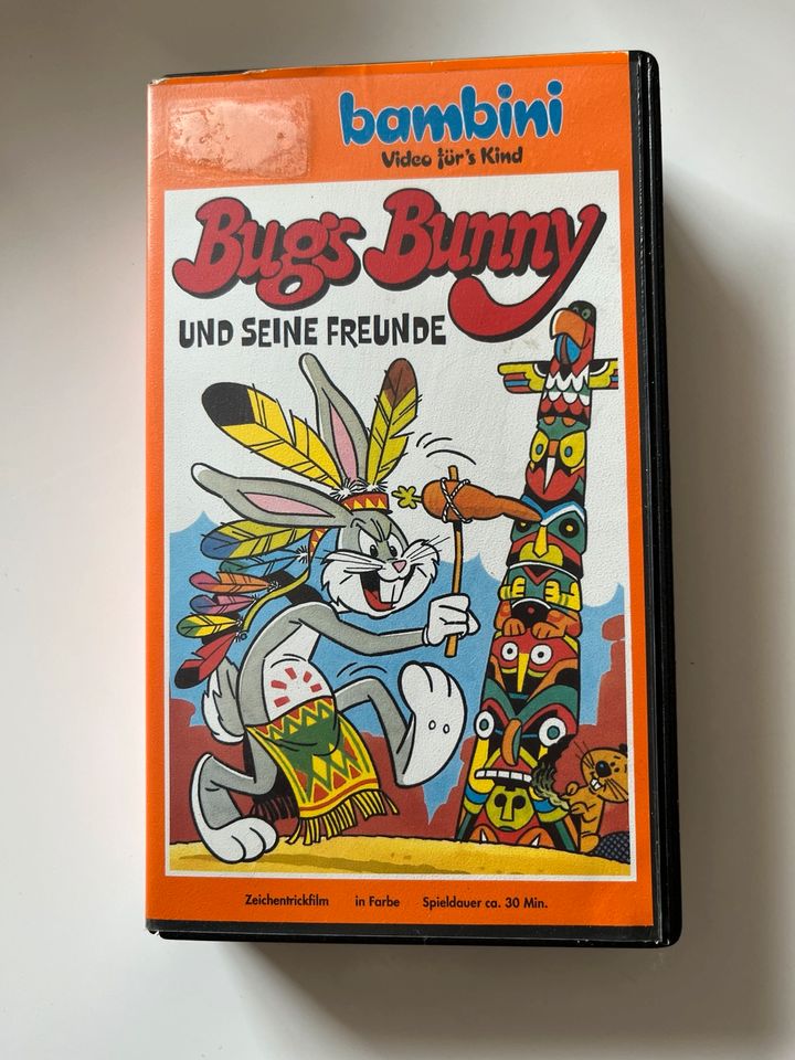 Bambini Bugs Bunny und seine Freunde VHS in Sundern (Sauerland)