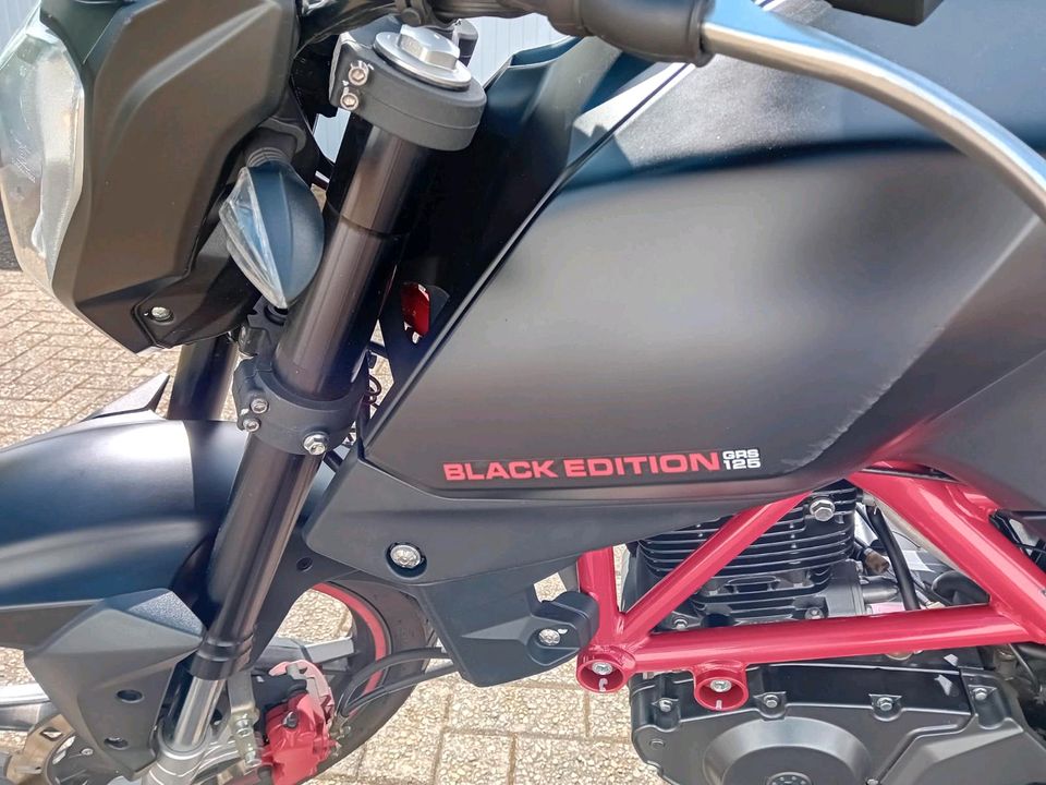 KSR GRS 125ccm Black Edition in Düsseldorf