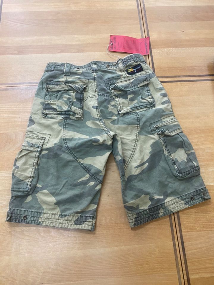 Kurze Cargo Hose Tarn xs (28) neu Vintage Army BW Outdoor Shorts in Zweibrücken