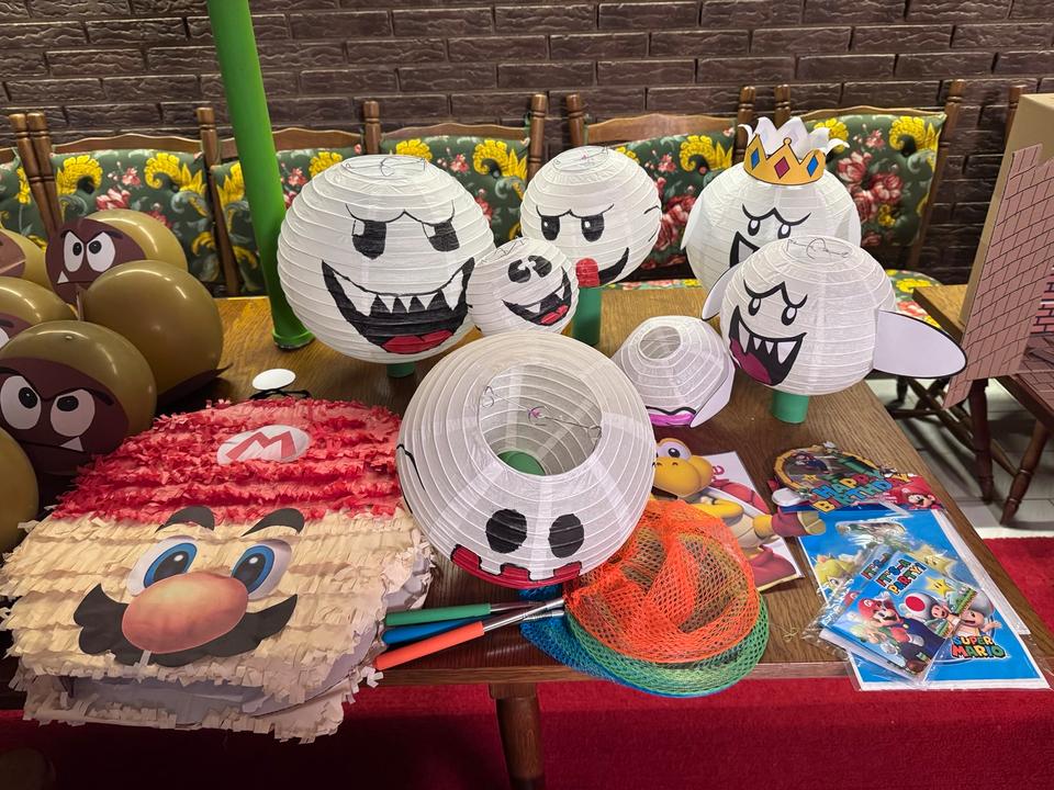 Super Mario Geburtstagsdekoration incl Kostüm und Spiele in Kassel