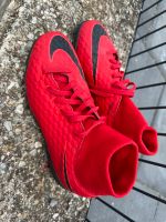 Nike Hallenschuhe in Rot für Kinder Bayern - Taufkirchen Vils Vorschau