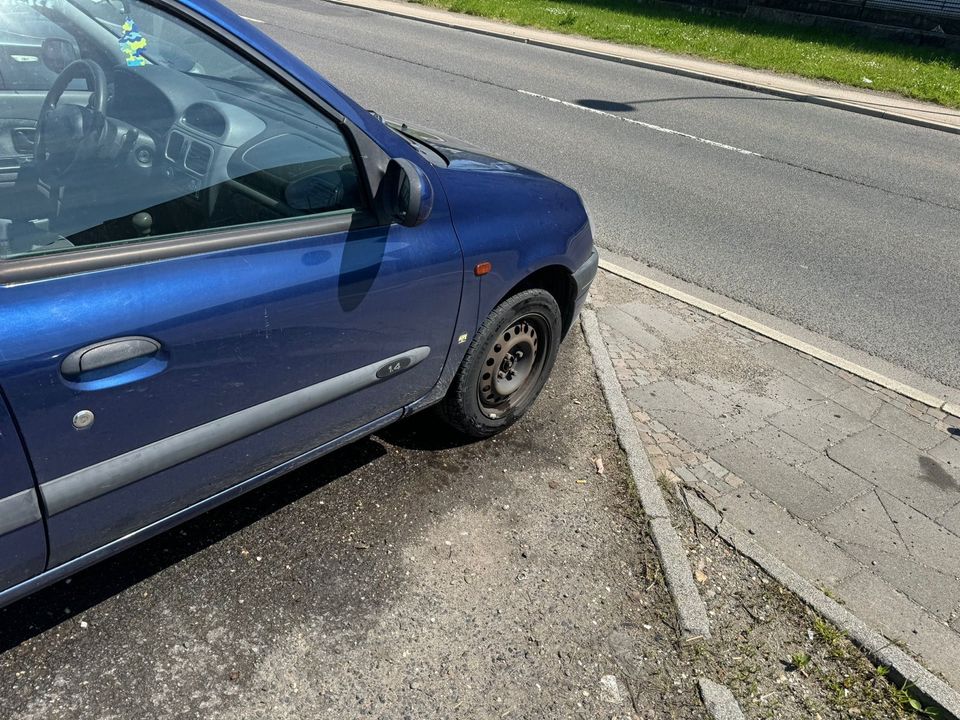 Renault Clio in Kerpen