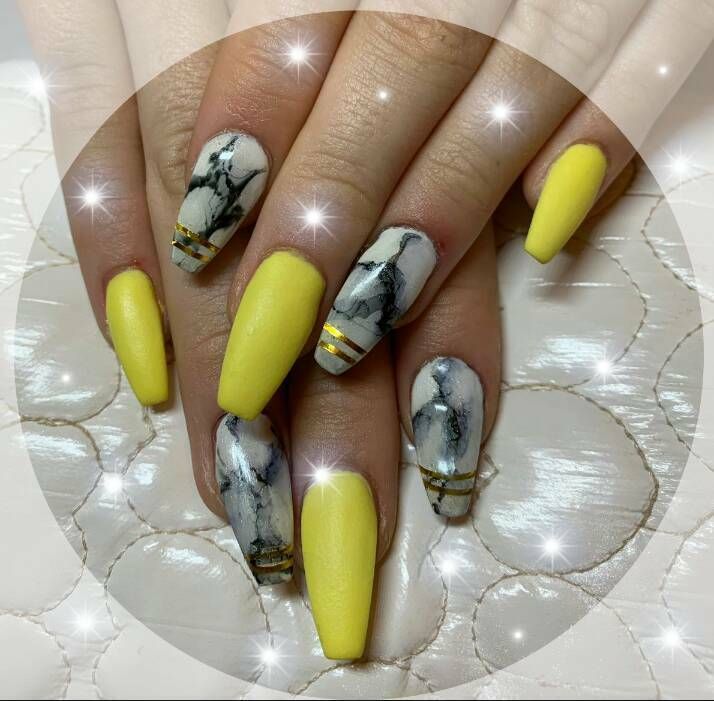 Kostenloser Probenagel Nagelstudio Nageldesign Nailart Maniküre in Parsau