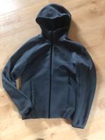 Kapuzenjacke von Nike xs neuwertig Hessen - Alheim Vorschau