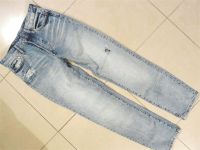 H&M Vintage Fit High Waist ripped Jeans Gr. W 25 (XS 34) Niedersachsen - Adendorf Vorschau