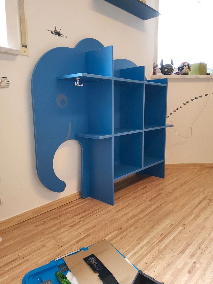 Bücherregal Elefant in Weiden (Oberpfalz)