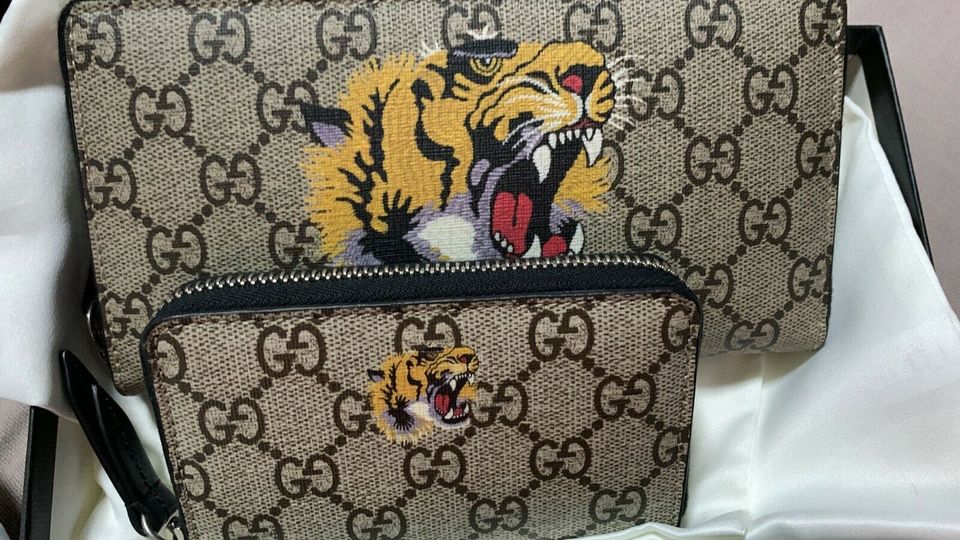 Gucci GG Canvas Supreme Tiger Portmonee ZIP Geldbörse Cardholder in Berlin