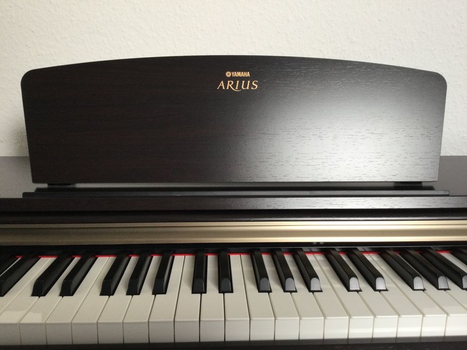 Verkaufe mein neuwertiges E Piano Yamaha Arius YDP 161 R Set in Dormagen