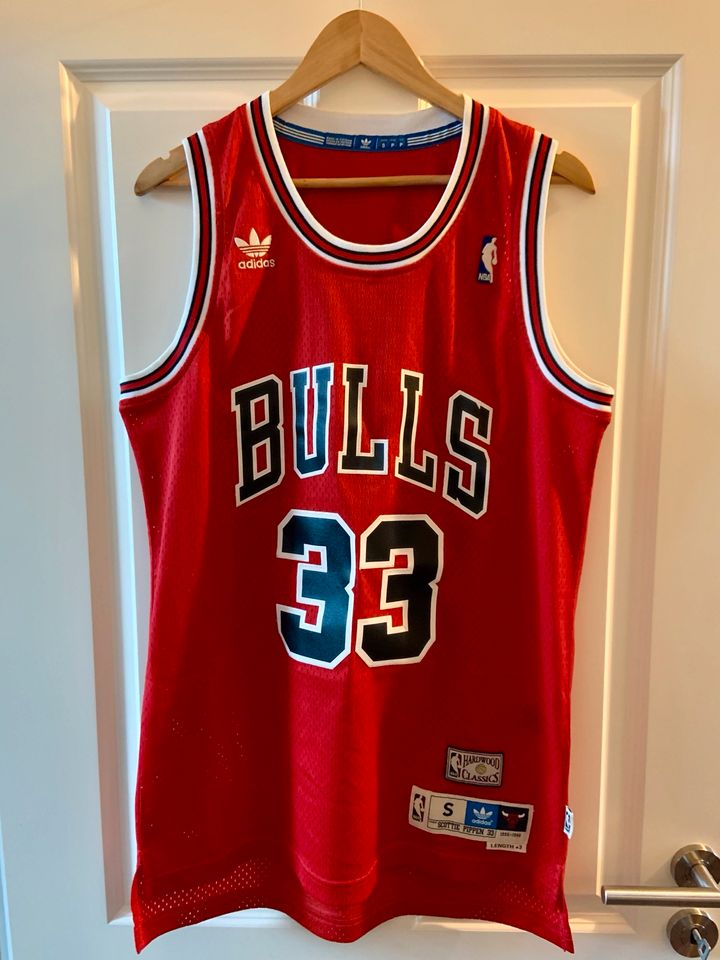 Chicago Bulls Scottie Pippen Trikot Jersey NBA Adidas Originals S in Lohmar