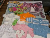 NEU! Selbst gestrickte Kleidung Kleider Puppen Baby Born Sets Baden-Württemberg - Wäschenbeuren Vorschau
