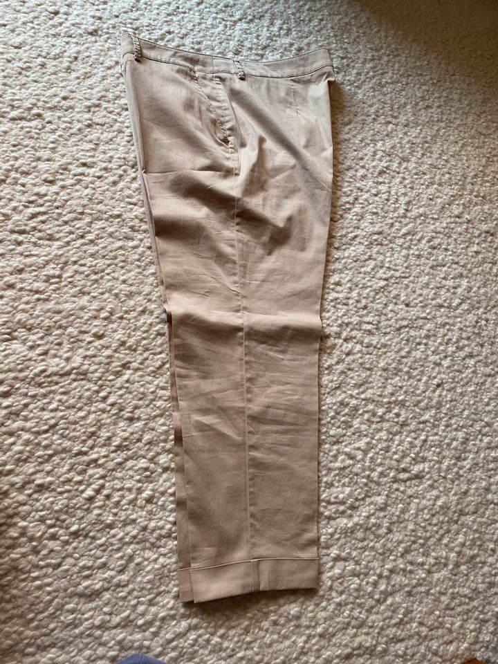 BRAX Damenhose Style Maron S Größe 46K NEU in Hamburg