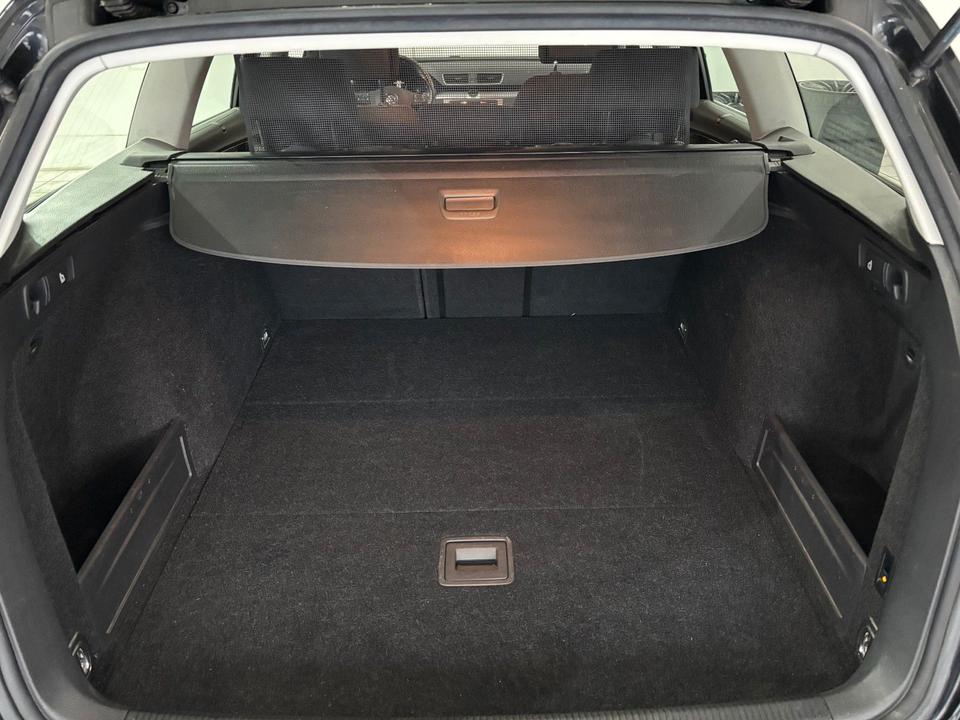 Volkswagen Passat Variant Comfortline BlueMotion *1.Hand* in Essen