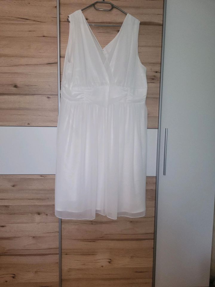 Brautkleid XXL in Schweinfurt