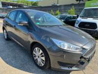 Ford Focus Lim. ~Wenig km~ 1.Hand Motorproblem Wuppertal - Barmen Vorschau