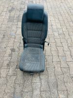 VW Touran 1T Sitz hinten Mitte Nordrhein-Westfalen - Soest Vorschau