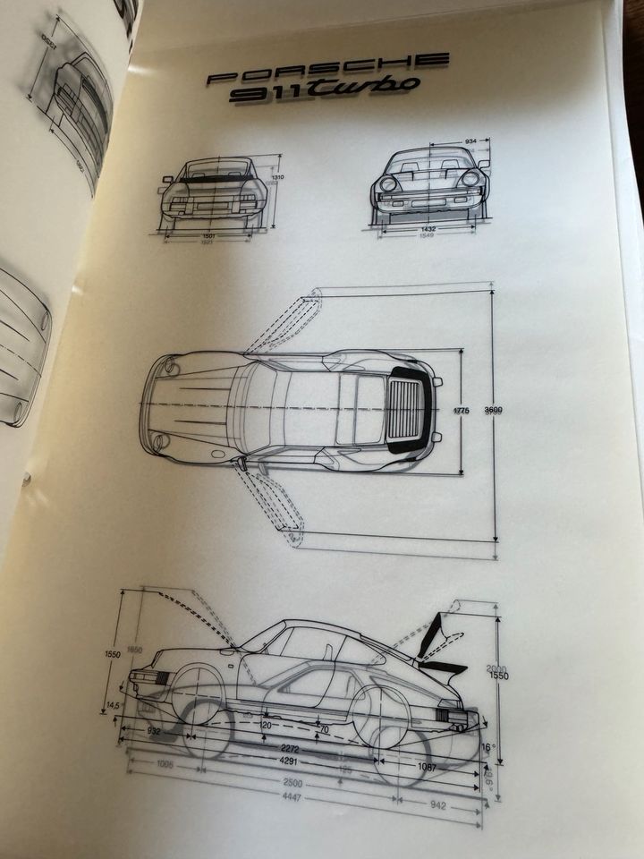 Porsche Architekten Info Mappe „Garagen nach Mass“ in Bremen