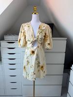 H&M Sommerkleid Puffärmel Schleifen Blumen Muster Größe 40 gelb Nordrhein-Westfalen - Altena Vorschau