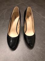 Buffalo Pumps in schwarz Bielefeld - Heepen Vorschau