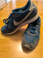 Nike Sneaker Sportschuhe Turnschuhe Gr. 38 Berlin - Pankow Vorschau