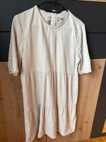 Kleidchen beige Bayern - Rosenheim Vorschau