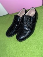 Kinder Leder elegant Halbschuhe gr.27 Berlin - Marzahn Vorschau